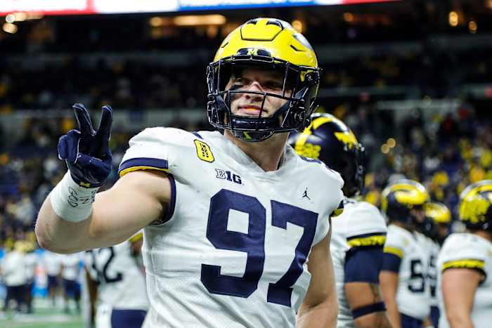 Michigan's Aidan Hutchinson is among the top candidates to be the No. 1 pick in April's draft. Syndication Usa Today © Junfu Han / USA TODAY NETWORK